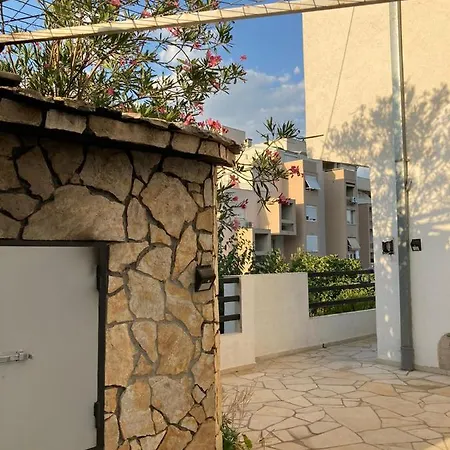 Appartamento Spacious In A Quiet Neighborhood